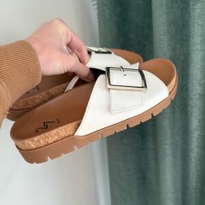 27 EDIT Teagan Slide Sandal Sandals - White Leather - Size 9.5